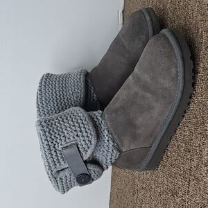 UGG Shaina Sweater Knit Boots Sz 7 Womens